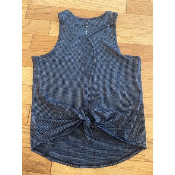 Athletic women's grey sleeveless open tied back breathable tank size small - Picture 6 of 7